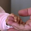 Самотен баща се нуждае от 27 000 лева за лечението на 9-месечното си бебе