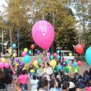 Деца от Добрич дариха с усмивки своите приятели от центровете за настаняване на деца и младежи с увреждания