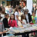 Дарение от 100 книги за Социалната чайна във Варна