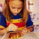 10-годишната Валерия от Добрич твори икони, за да помогне на болна връстница