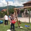 Над 30 семейства направиха площадка за децата си в Столетово
