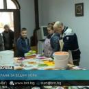 Ученици от Благоевград даряват храна за бедни хора 