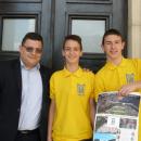 Победителите в Националната олимпиада по IT дариха проекта си на музея в Перник