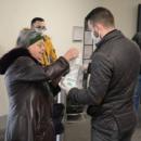 Раздадоха маски на възрастни хора във Варна