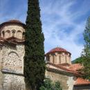Възрастни и самотни свещеници ще приютява Бачковският манастир