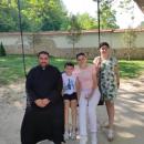 Свещеник от Петрич търси помощ за своята съпруга