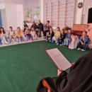 Митр. Киприан чете приказки в старозагорска детска градина