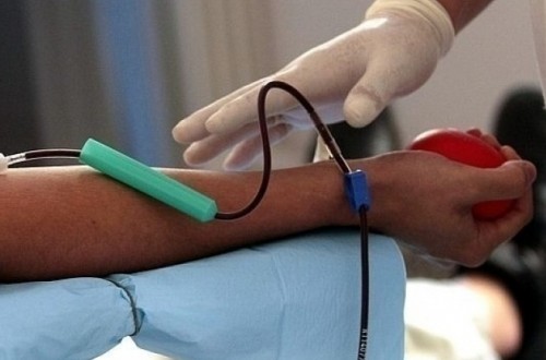 Седемнайсет казанлъчани дариха безвъзмездно кръв