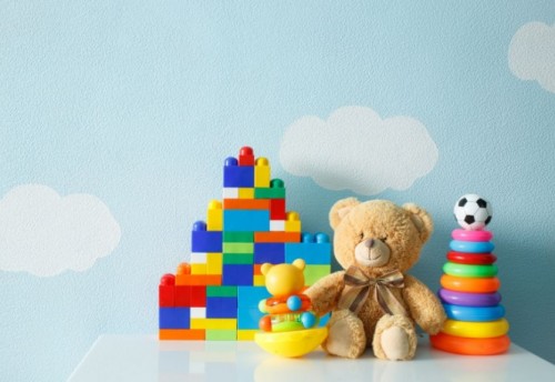 Пловдивчани дариха играчки за най-малките пациенти на смолянската болница