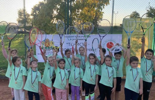 24 деца тренираха безплатно тенис в Свиленград