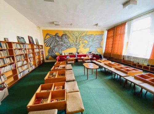 Читалищната библиотека в Лесичери се нуждае от ремонт, прави благотворителен базар на Архангеловден