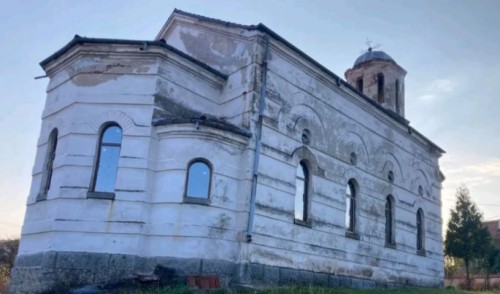 Дарители помагат за ремонта на църквата в дупнишкото село Дяково