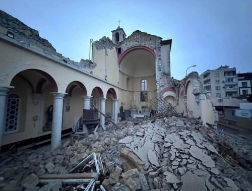 Софийска митрополия откри дарителска кампания за пострадалите от земетресенията в Турция и Сирия