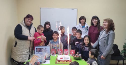 Медийна група Добруджа с подаръци за децата от Центъра за обществена подкрепа в Добрич
