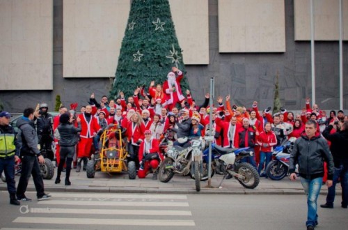 Дядо Коледовци на мотори ще съберат средства за Ася Смолецова, която се бори с рака
