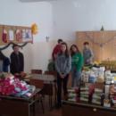 Ученици от Старцево зарадваха възрастни хора с дарение на хранителни продукти 