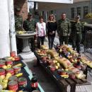 Военните дариха храни на 35 семейства, болни и самотни хора в Момчиловци 